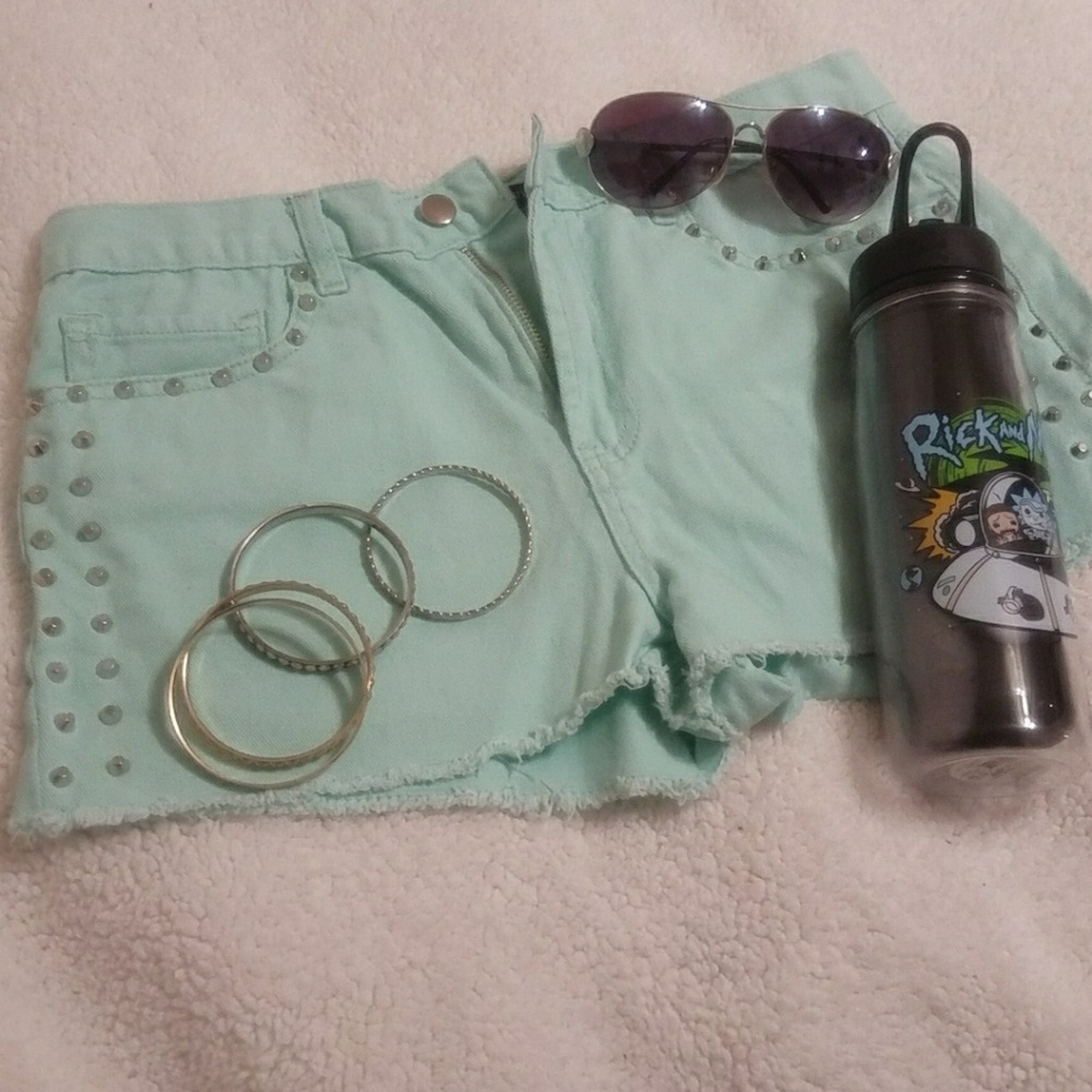 Forever 21 High Waisted  Denim Shorts ❤